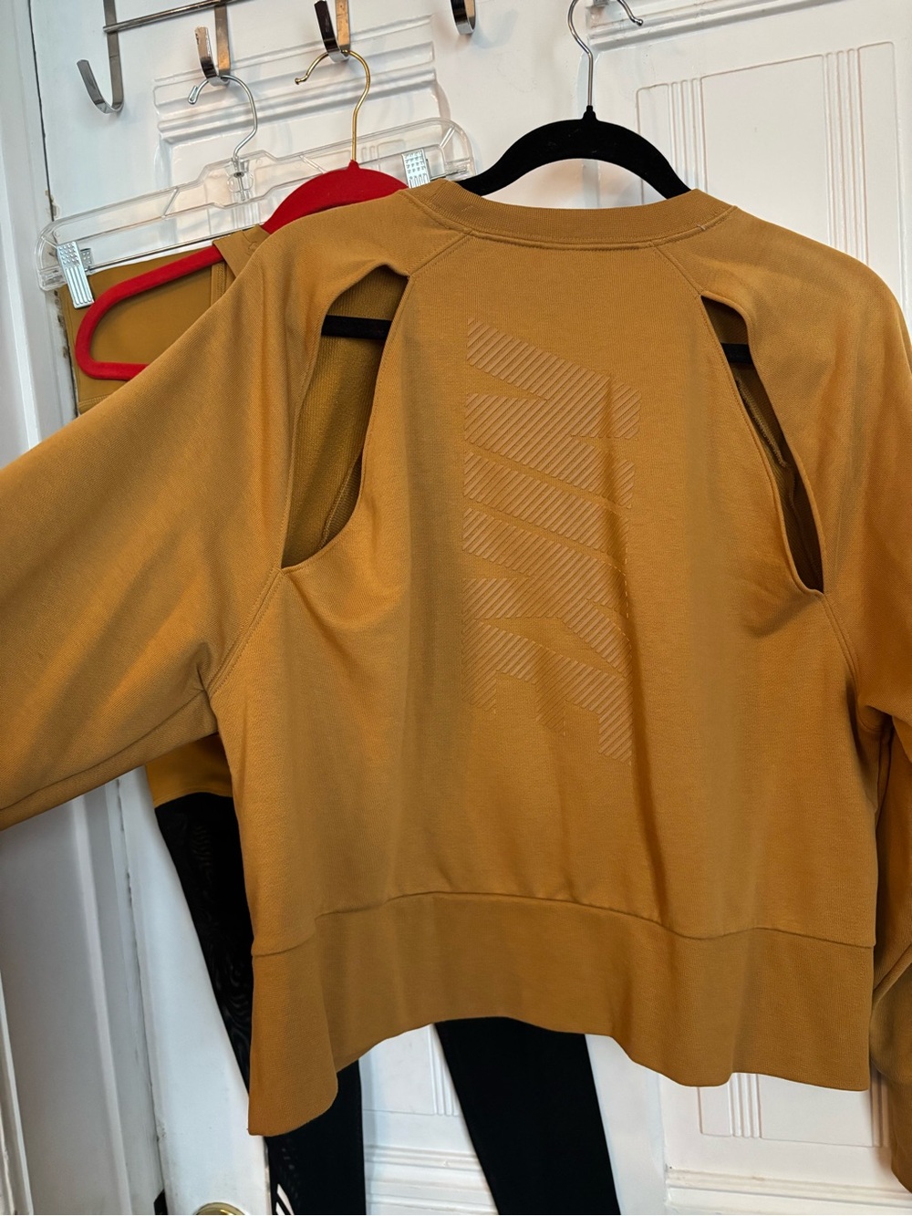Nike Dri-FIT Mustard Crew Neck Sweatshirt - Picture 10 of 12